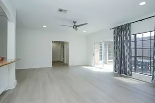 8006 Albin Ln, Houston, TX 77071 - Photo 15