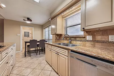 9854 Sagebark Drive, Houston, TX 77089 - Photo 17