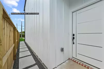 7704 Sealey Street, Houston, TX 77088 - Photo 3