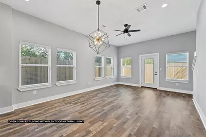 7704 Sealey Street, Houston, TX 77088 - Photo 7