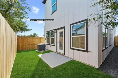 7704 Sealey Street, Houston, TX 77088 - Photo 21