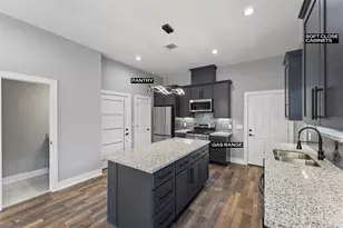 7704 Sealey St, Houston, TX 77088 - Photo 5