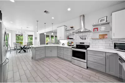 28402 Calaveras Creek Court, Houston, TX 77336 - Photo 15