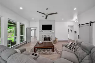 28402 Calaveras Creek Ct, Houston, TX 77336 - Photo 11