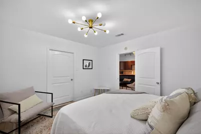 2219 Sealy Street, Galveston, TX 77550 - Photo 27