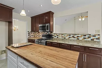 2004 Aberdeen Drive, League City, TX 77573 - Photo 9