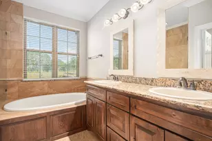 14010 Patricia Ln, Alvin, TX 77511 - Photo 19