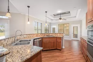 14010 Patricia Ln, Alvin, TX 77511 - Photo 5