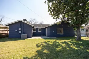 5631 Westover St, Houston, TX 77033 - Photo 19