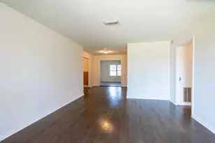 5631 Westover St, Houston, TX 77033 - Photo 3