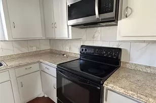 2918 46th St, Dickinson, TX 77539 - Photo 5