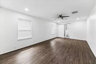 2107 Wilde Rock Way, Houston, TX 77018 - Photo 15