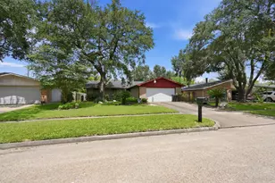 15718 Munson Ln, Houston, TX 77053 - Photo 21