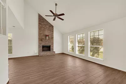 4910 Brownfields Court, Houston, TX 77066 - Photo 7