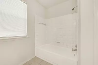 4910 Brownfields Court, Houston, TX 77066 - Photo 17