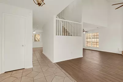 4910 Brownfields Court, Houston, TX 77066 - Photo 13