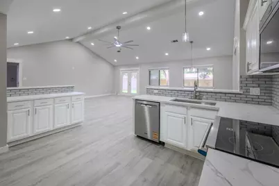 2 Abalone Street, Bay City, TX 77414 - Photo 5