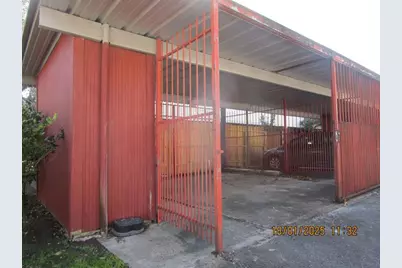 7936 Grove Ridge Drive, Houston, TX 77061 - Photo 11