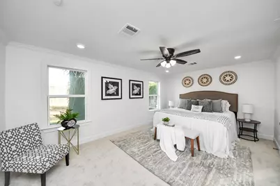 10038 Westview Drive, Houston, TX 77055 - Photo 15