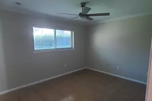 2034 Western Village Ln, Houston, TX 77043 - Photo 25