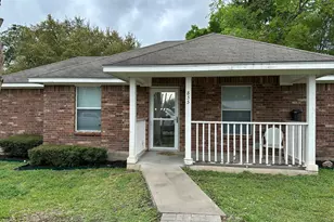 833 E Camp St, La Grange, TX 78945 - Photo 1