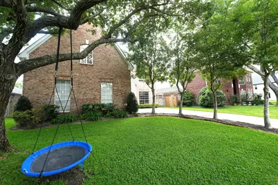 322 Lakeside Boulevard, Sugar Land, TX 77478 - Photo 3