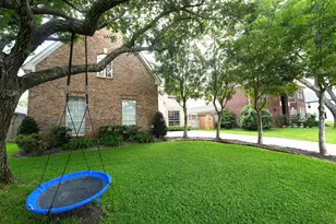 322 Lakeside Blvd, Sugar Land, TX 77478 - Photo 3