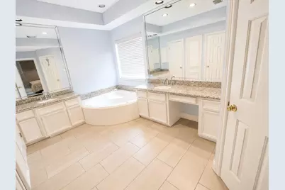322 Lakeside Boulevard, Sugar Land, TX 77478 - Photo 17