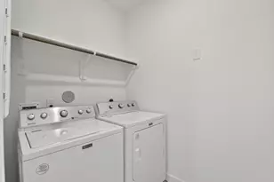 11915 S Pavillion Dr, Mont Belvieu, TX 77523 - Photo 31