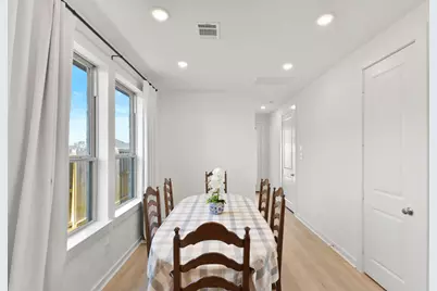 11915 S Pavillion Drive, Mont Belvieu, TX 77523 - Photo 13