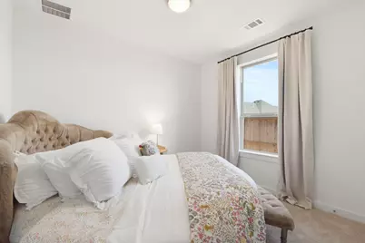 11915 S Pavillion Drive, Mont Belvieu, TX 77523 - Photo 29