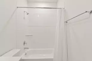 11915 S Pavillion Dr, Mont Belvieu, TX 77523 - Photo 27