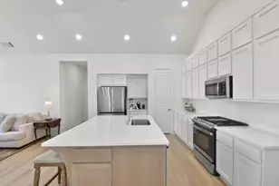 11915 S Pavillion Dr, Mont Belvieu, TX 77523 - Photo 11