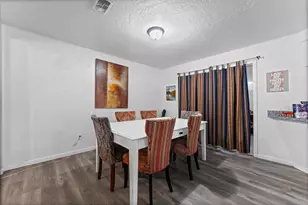 1907 N Roberson St, Conroe, TX 77301 - Photo 11