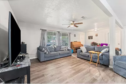 1907 N Roberson Street, Conroe, TX 77301 - Photo 9