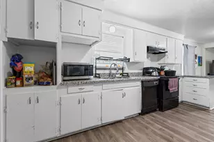 1907 N Roberson St, Conroe, TX 77301 - Photo 15