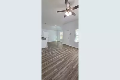 4431 Stassen Street, Houston, TX 77051 - Photo 5