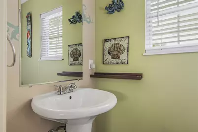 1315 40th Street, Galveston, TX 77550 - Photo 15