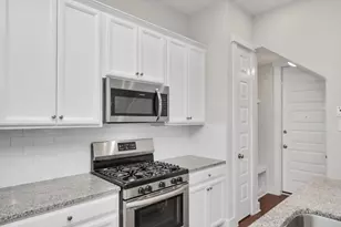 755 Strawberry Pines Ct, Houston, TX 77009 - Photo 17