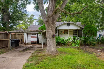 1720 W Sidnor Street, Alvin, TX 77511 - Photo 1