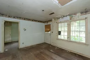 1720 W Sidnor St, Alvin, TX 77511 - Photo 7