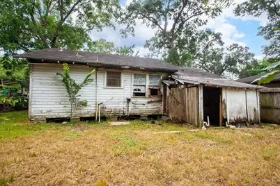 1720 W Sidnor Street, Alvin, TX 77511 - Photo 19