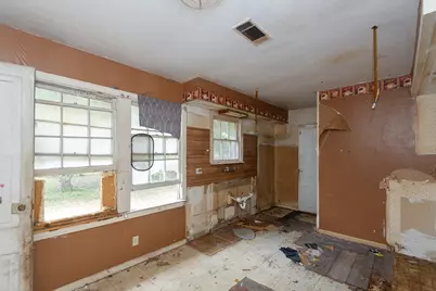 1720 W Sidnor Street, Alvin, TX 77511 - Photo 15