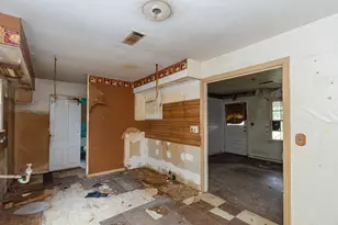 1720 W Sidnor St, Alvin, TX 77511 - Photo 15