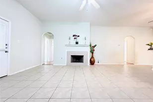 20118 Longheath Ct, Richmond, TX 77407 - Photo 3