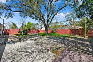 12211 Chimney Rock Rd, Houston, TX 77035 - Photo 23