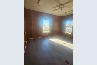 1423 Prosperity Street, El Campo, TX 77437 - Photo 5