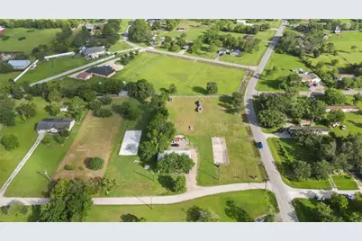 2257 County Road 529, Alvin, TX 77511 - Photo 5
