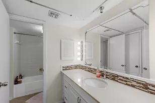 8429 Hearth Dr, Houston, TX 77054 - Photo 5