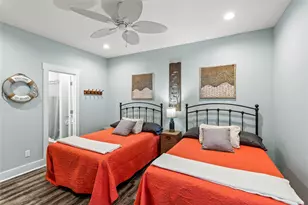 1317 Emerald Dr, Crystal Beach, TX 77650 - Photo 21